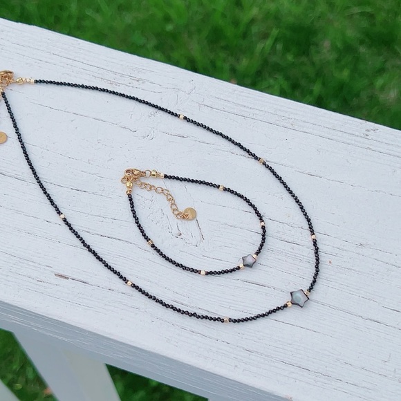 B9 Handmade Black Spinal MOP Star Necklace and Bracelet Set - Picture 4 of 5